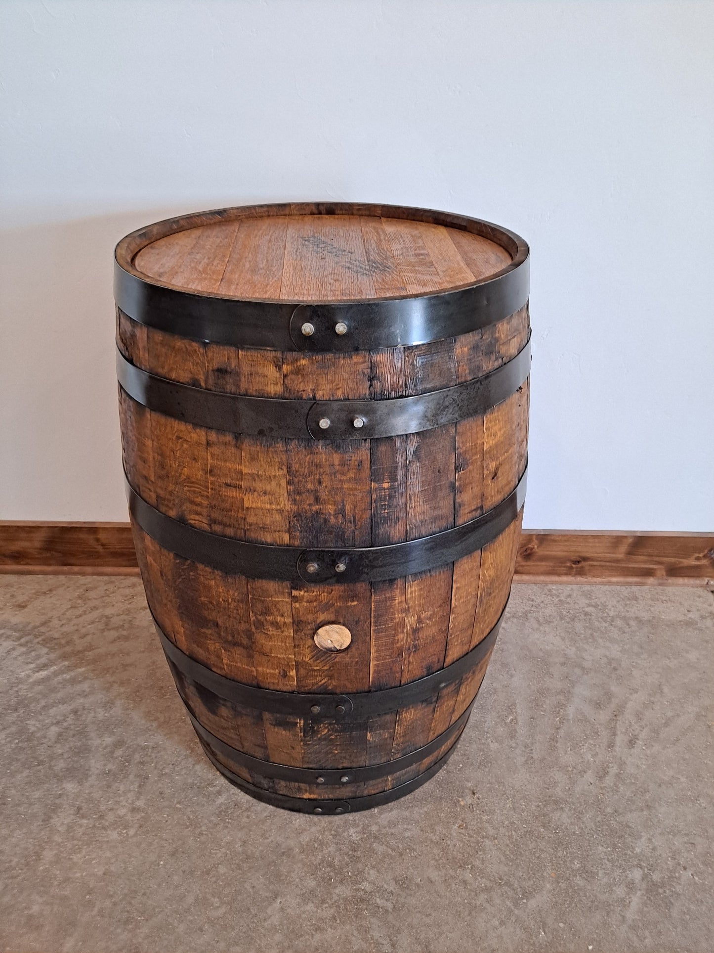 Decorative 53-Gallon Whiskey Barrel